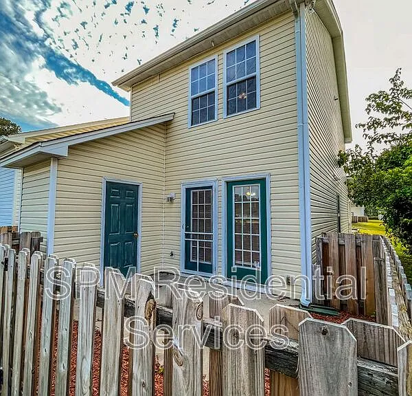 501 Shortfin Dr — Photo 23