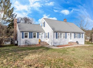 81 Searles Rd, Nashua, NH 03062