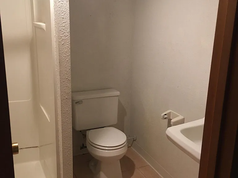 2628 Iowa St — Photo 13