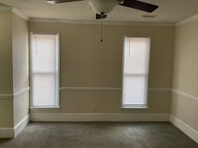 3 bed, 3.0 bath, 1850 sqft, $1,395 — Photo 3