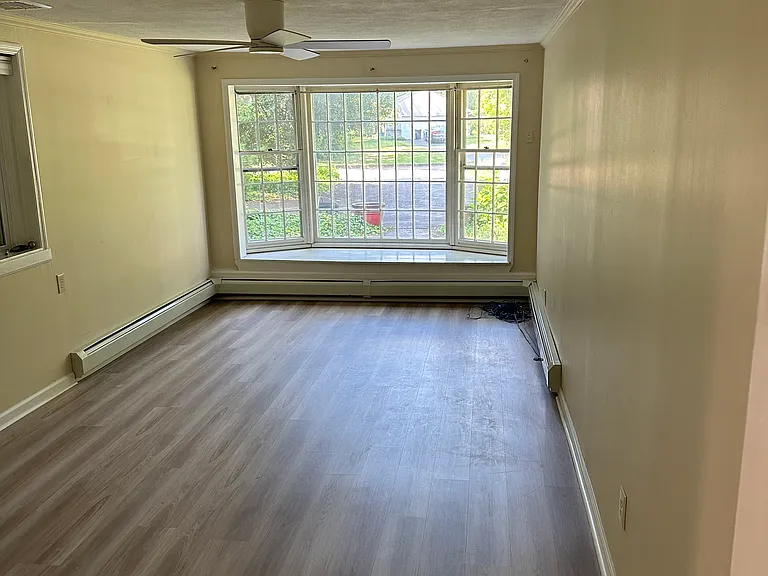 301 Beechwood Rd — Photo 8