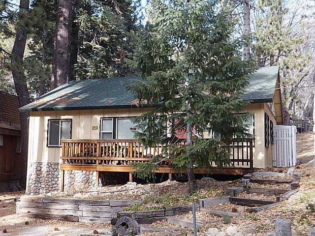 1st image of 33416 Weeping Willow Dr