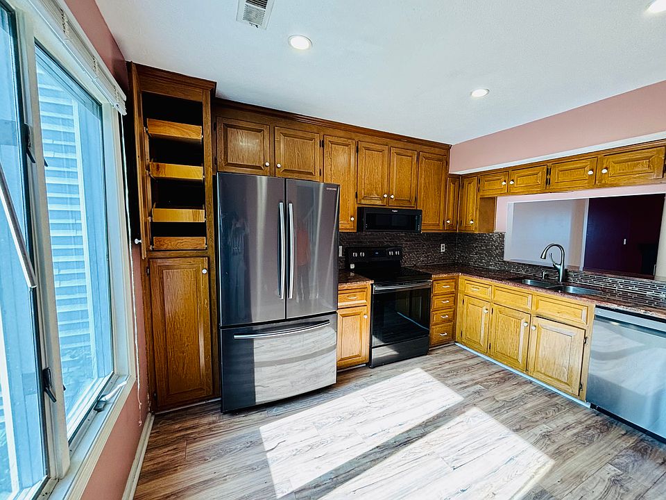 1st image of 109 Scotts Point