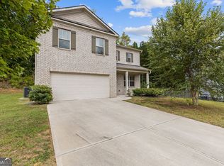 1041 Eldon Ln, Fairburn, GA 30213