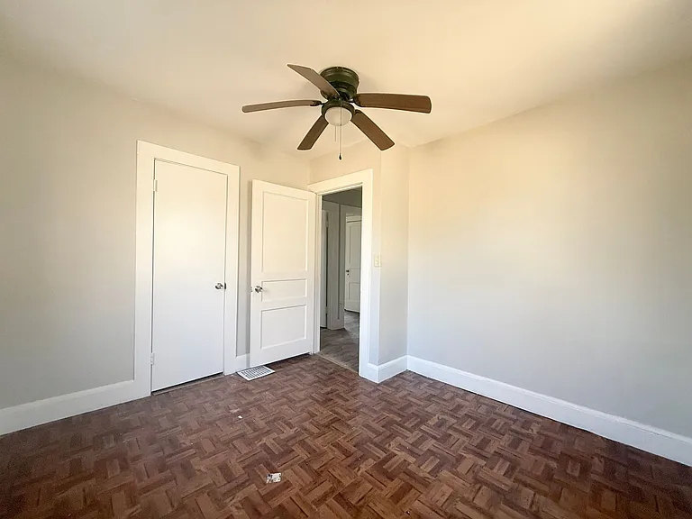 158 King St — Photo 12