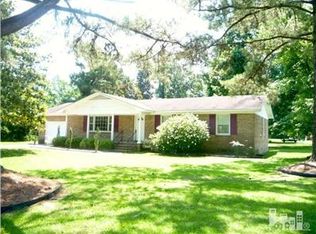 522 E Lanier St, Wallace, NC 28466