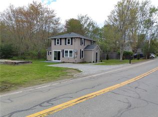 111 Hopkins Hollow Rd, Coventry, RI 02827