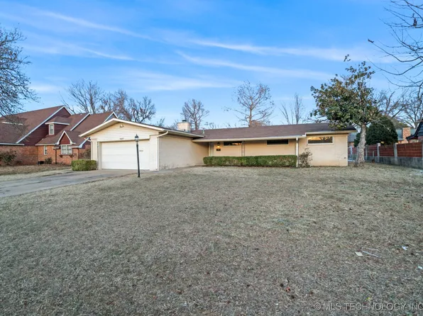 5887 S Irvington Ave, Tulsa, OK 74135