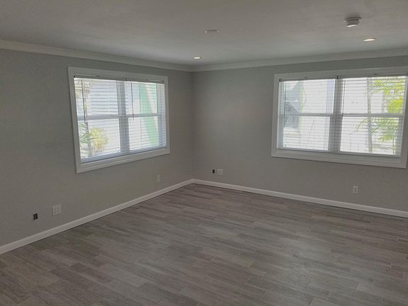 4th image of 530 1/2 Avenida Hermosa