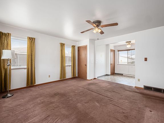 3rd image of 495 Lennox Ave