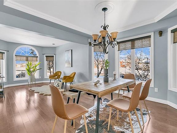 4th image of 4700 Wembley Ct
