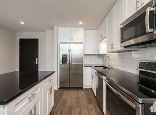 731 W Sheridan Rd, Chicago, IL 60613