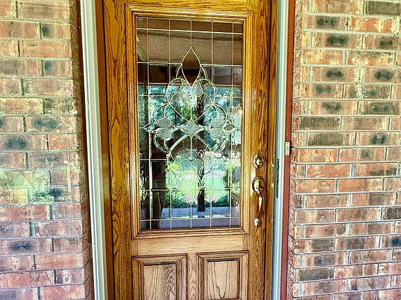 3rd image of 22710 Crystalwood Dr
