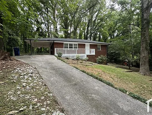 3 bed, $2,500 — Photo 1