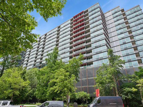 800 Elgin Rd APT 1406, Evanston, IL 60201