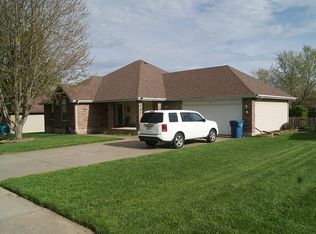 1306 E Primrose Ln, Republic, MO 65738