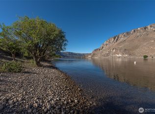 89 N Shore Dr, Orondo, WA 98843