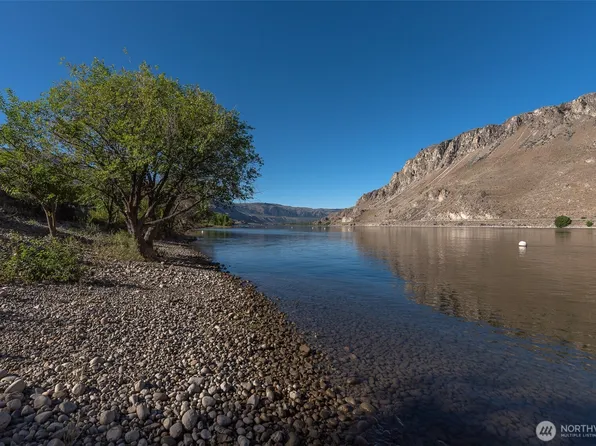 89 N Shore Drive, Orondo, WA 98843