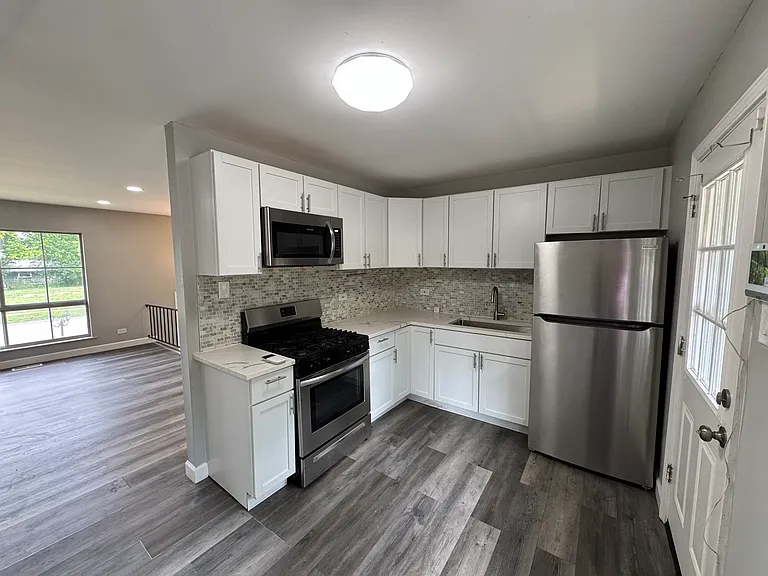 22633 Brookwood Dr — Photo 4