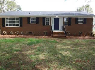 2026 Mount Holly Huntersville Rd, Charlotte, NC 28214