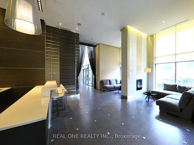 500 Sherbourne St #506 — Photo 6