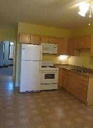 5th image of 2942 N Fairfield Ave