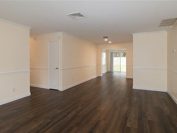 4th image of 1575 28th Ave