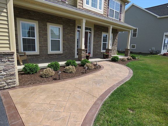 2nd image of 28 Country Village Ln
