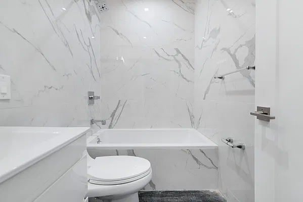 Rented by Brownstone Property Group | media 8