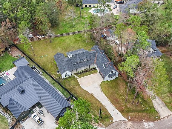 2nd image of 5 W Forest Ct
