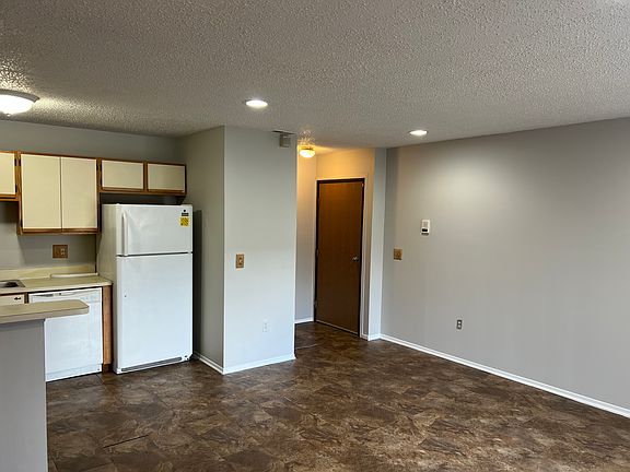 3rd image of 15129 Seagull Dr