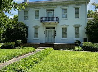 918 Belleville St, Lebanon, IL 62254