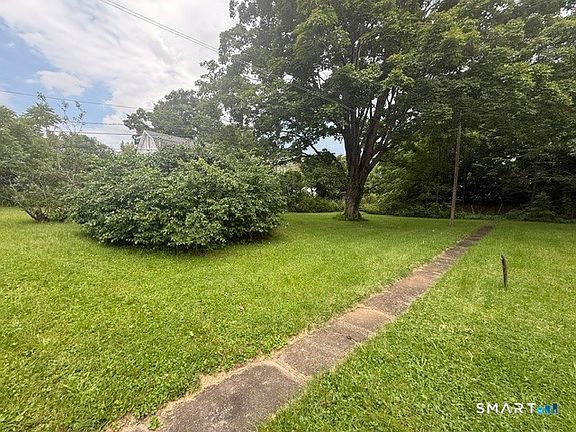 3rd image of 54 Beacon Manor Road