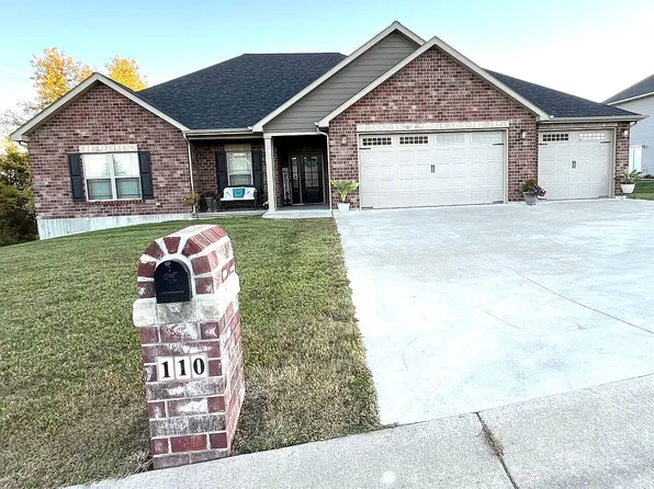 110 Cedar Berry Dr, Washington, MO 63090