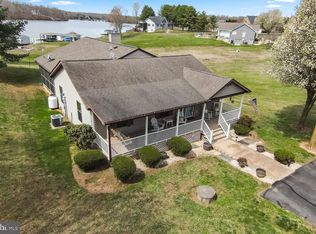 6734 Lake Pointe Dr, Mineral, VA 23117