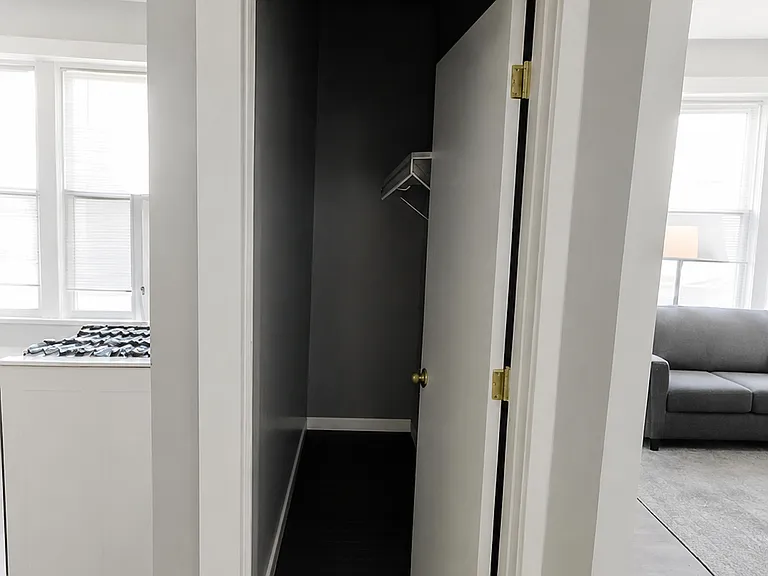 1215 S Homan Ave #3M — Photo 3