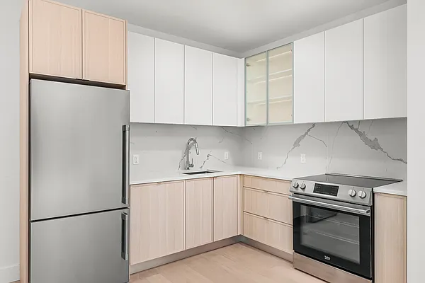 218 Front Street #3718