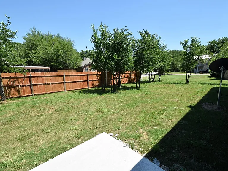 3613 Mandy Dr — Photo 13