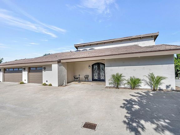 3rd image of 1238 Vista Del Monte Dr