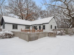 2825 Woodale Dr, Mounds View, MN 55112