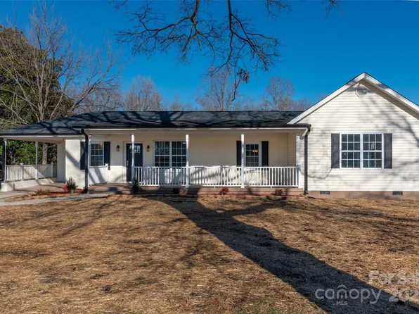 646 Central Dr NW, Concord, NC 28027
