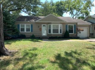 2101 W 73rd St, Prairie Village, KS 66208