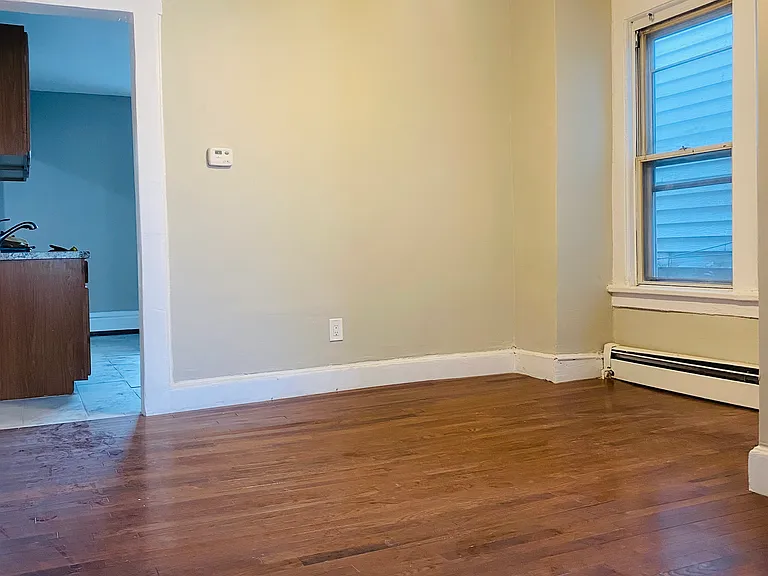187 Spring St #1 — Photo 8