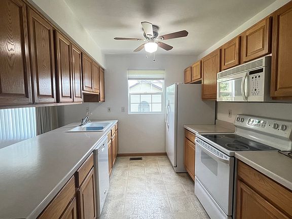 5th image of 2468 Arnold Ave #0