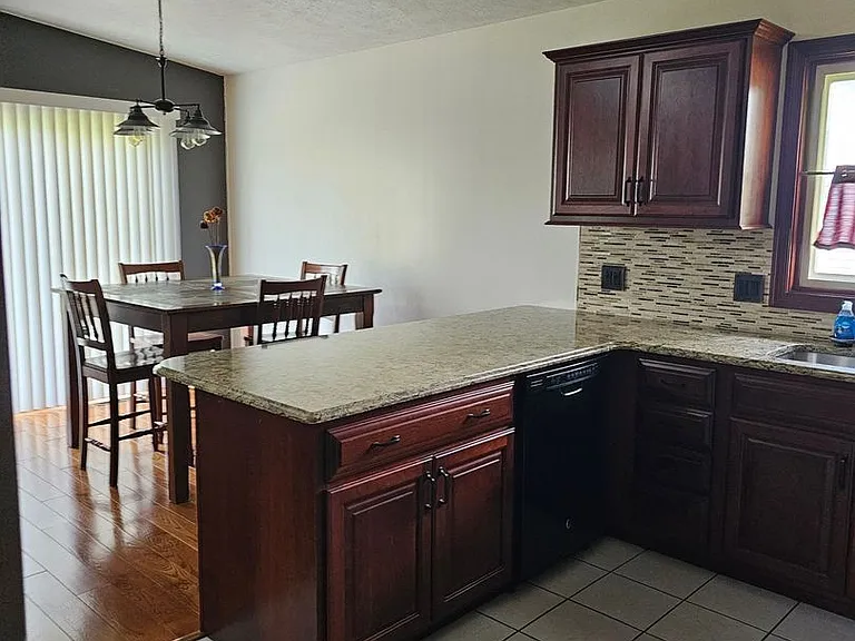 704 S Lawrence Way — Photo 13