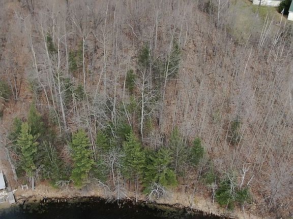 3rd image of Oak Hill Trl