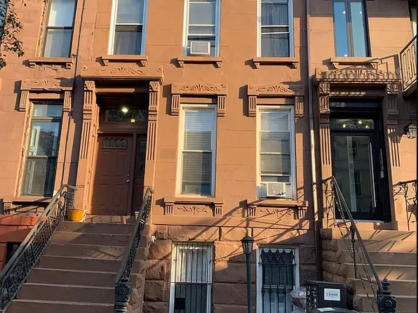 426 Jefferson Avenue image 1 of 10