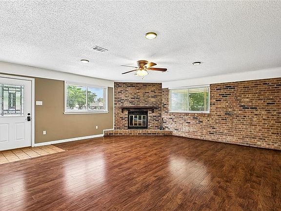4th image of 263 Audubon Dr