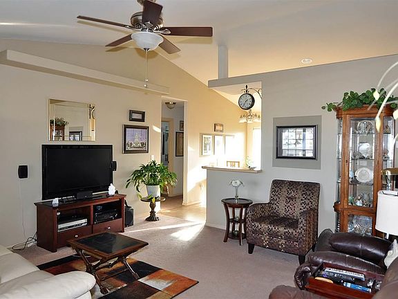 2nd image of 4204 Sirocco Dr