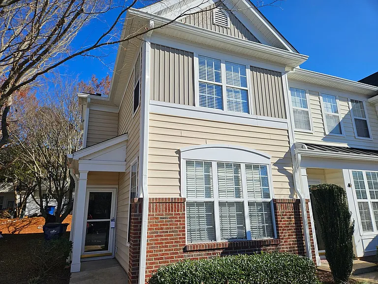 5714 Clearbay Ln — Photo 1